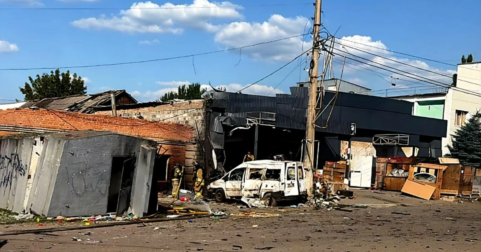 У Краматорську російський дрон вдарив по пошті. Загинув 19-річний працівник, семеро людей поранені