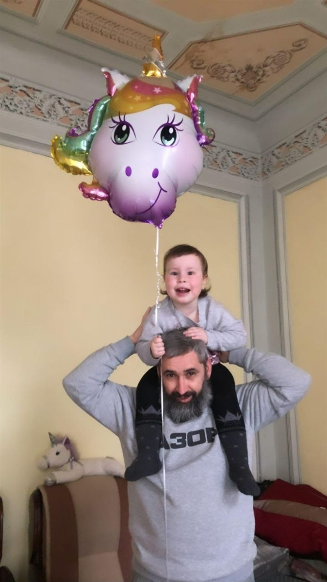 "Мангуст" із донечкою Михайла Савчука. Тепер він їй, як батько