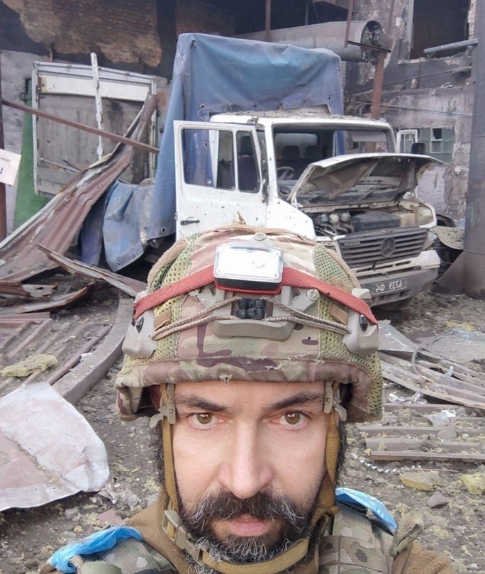 "Осип" дивом вижив на "Азовсталі", коли росіяни скинули на один з бункерів авіабомбу