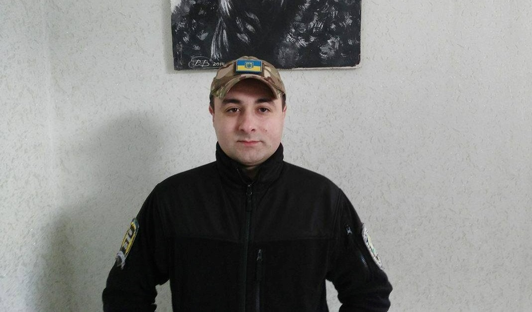 Після приходу "русской весны" у Донецьк Дмитро з небайдужими організував батальйон "Артемовск" і пішов захищати Україну від окупанта