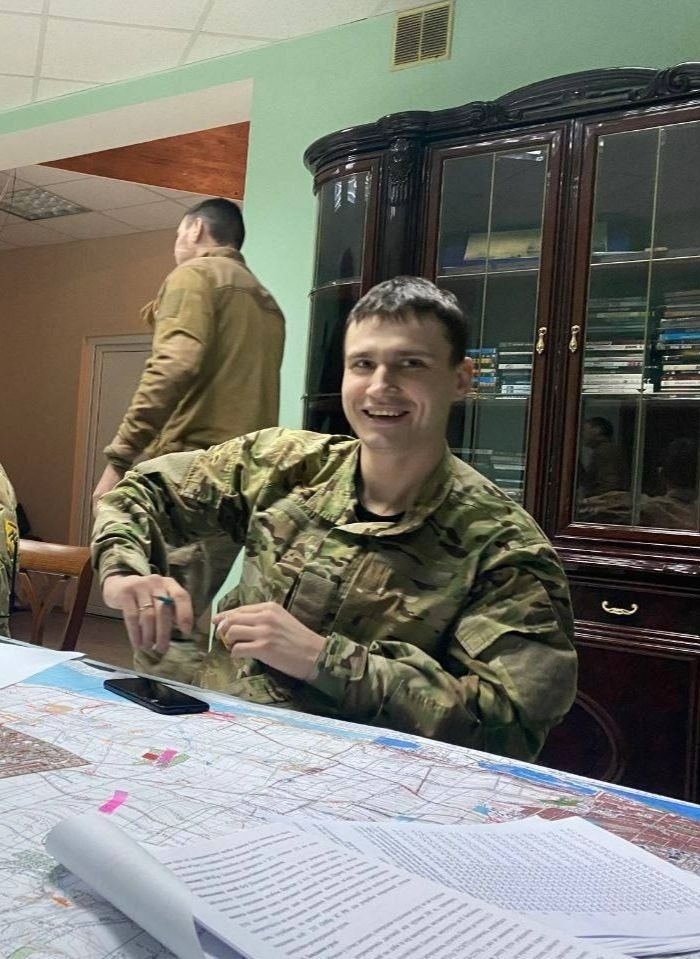 У 2015 "Сова" перейшов до лав "Азову"