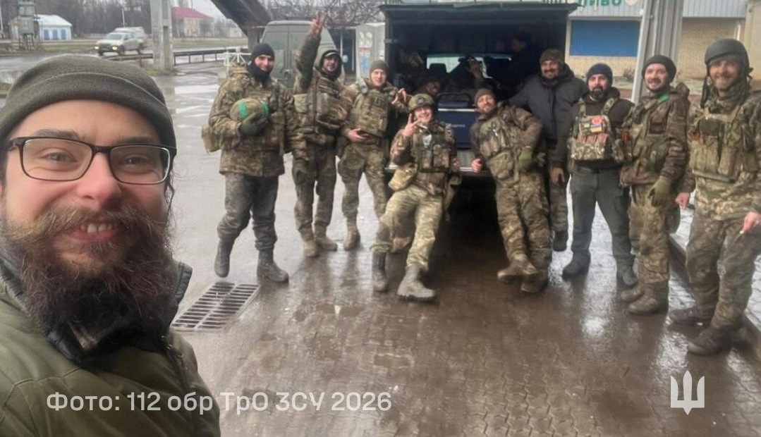 Частина військових, яка брала участь у операції по порятунку "Позитива"