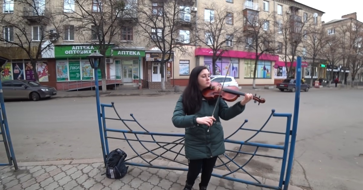 Загибла сестра Руслана грала на вулицях Слов'янська