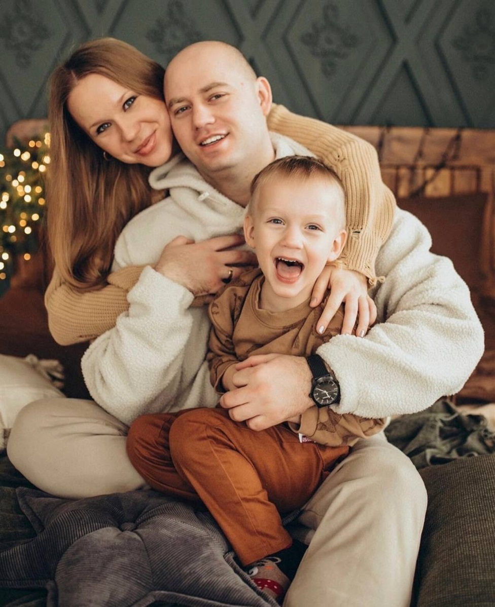 Світлана Мазалова з чоловіком і старшим сином
