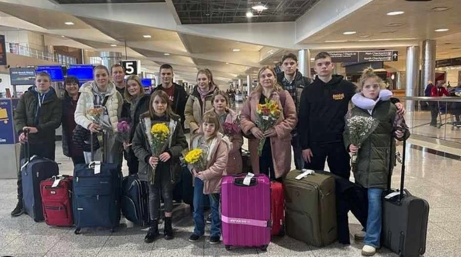 Родина Мамченків аеропорту Atlanta Hartsfield-Jackson International Airport