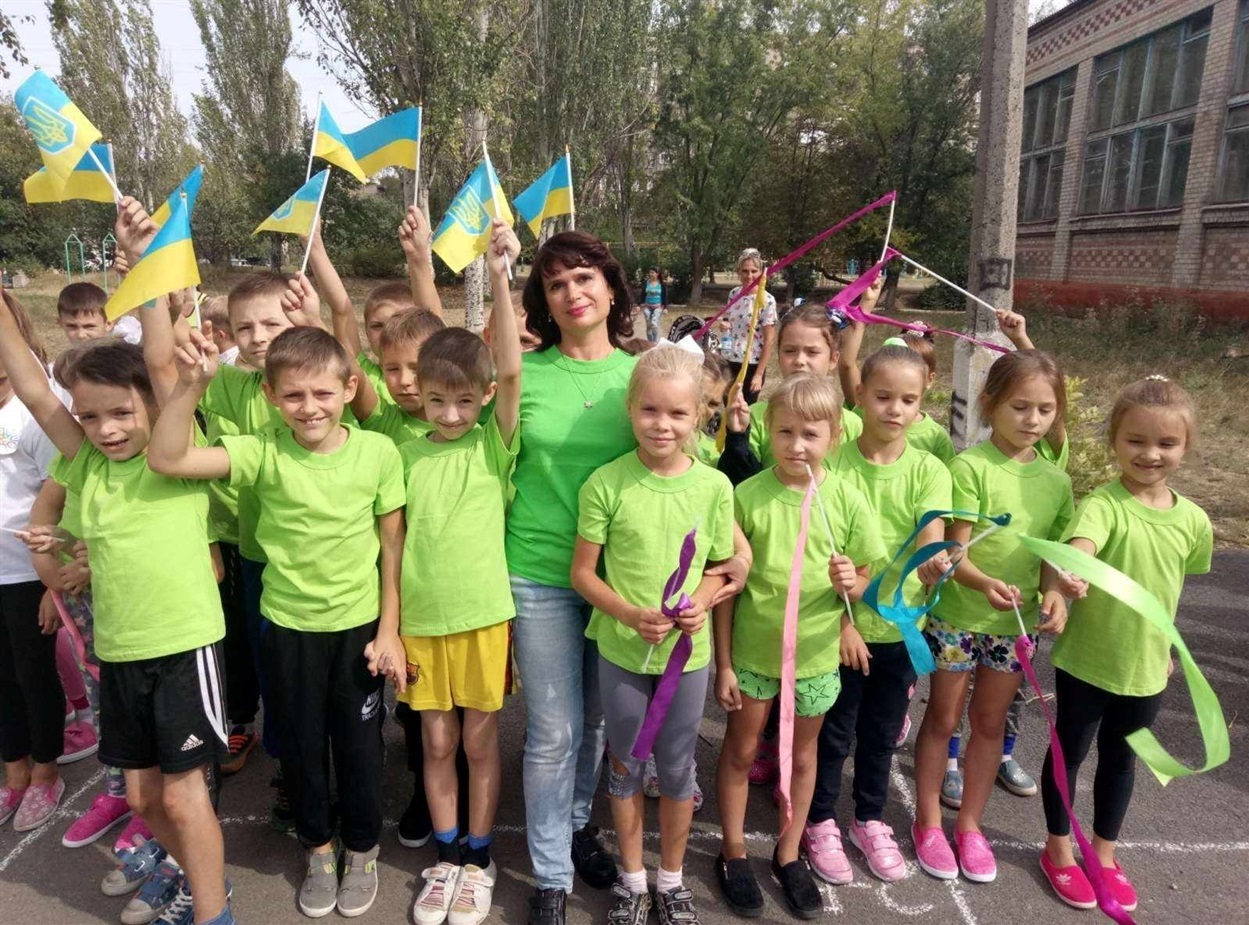 Світлана Василенкова зі своїми учнями
