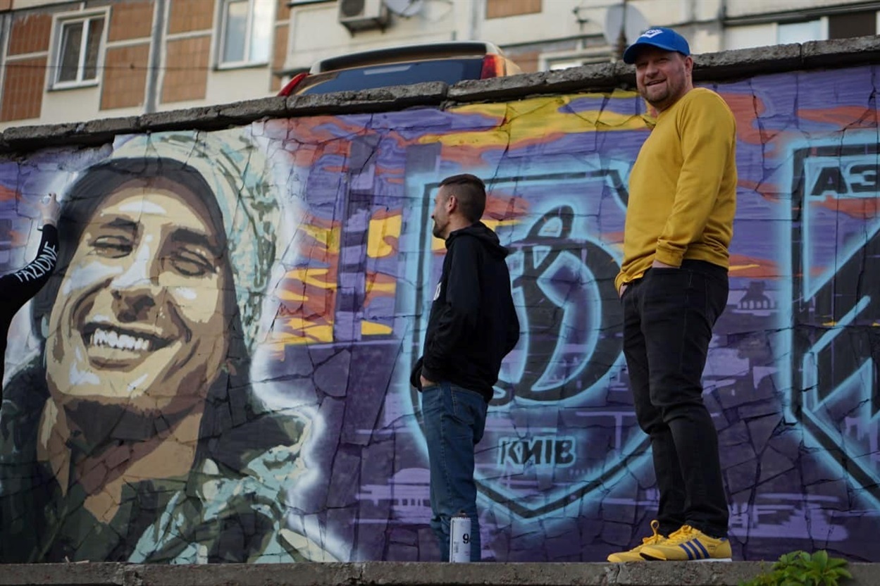 Саме таким - усміхненим, пам'ятають Сашка рідні, друзі і знайомі