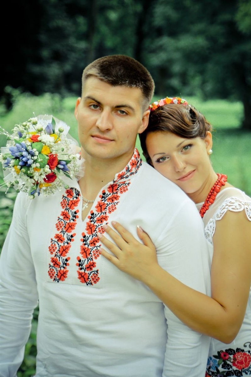 Денис Абдулін з дружиною