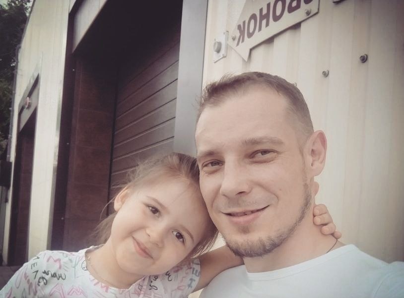 Максим зі старшою донькою
