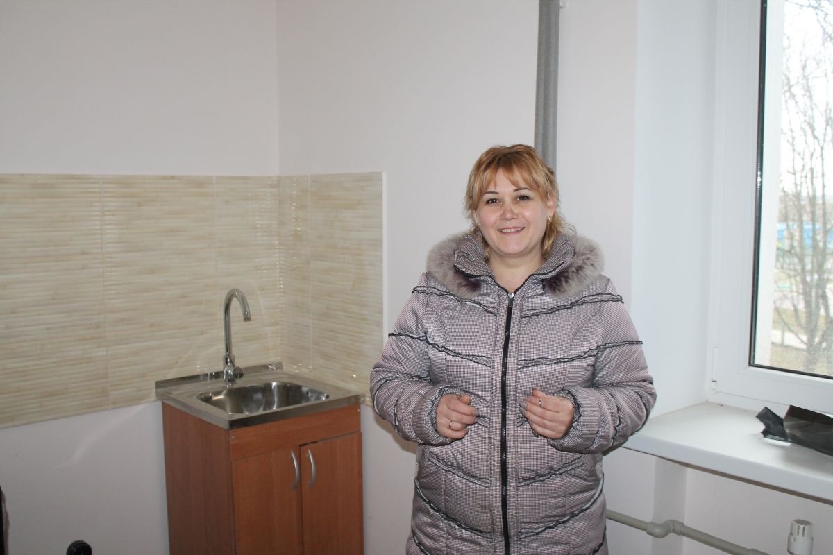 Одна з перших жительок будинку, облаштованого за допомогою УФСІ у Токмаку Запорізької області 