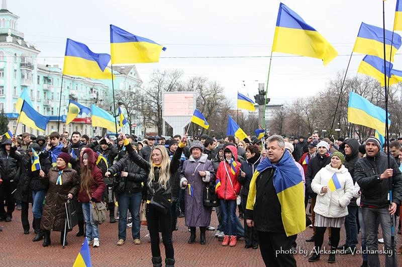 Митинг «Луганск – это Украина» 13 апреля 2014 года