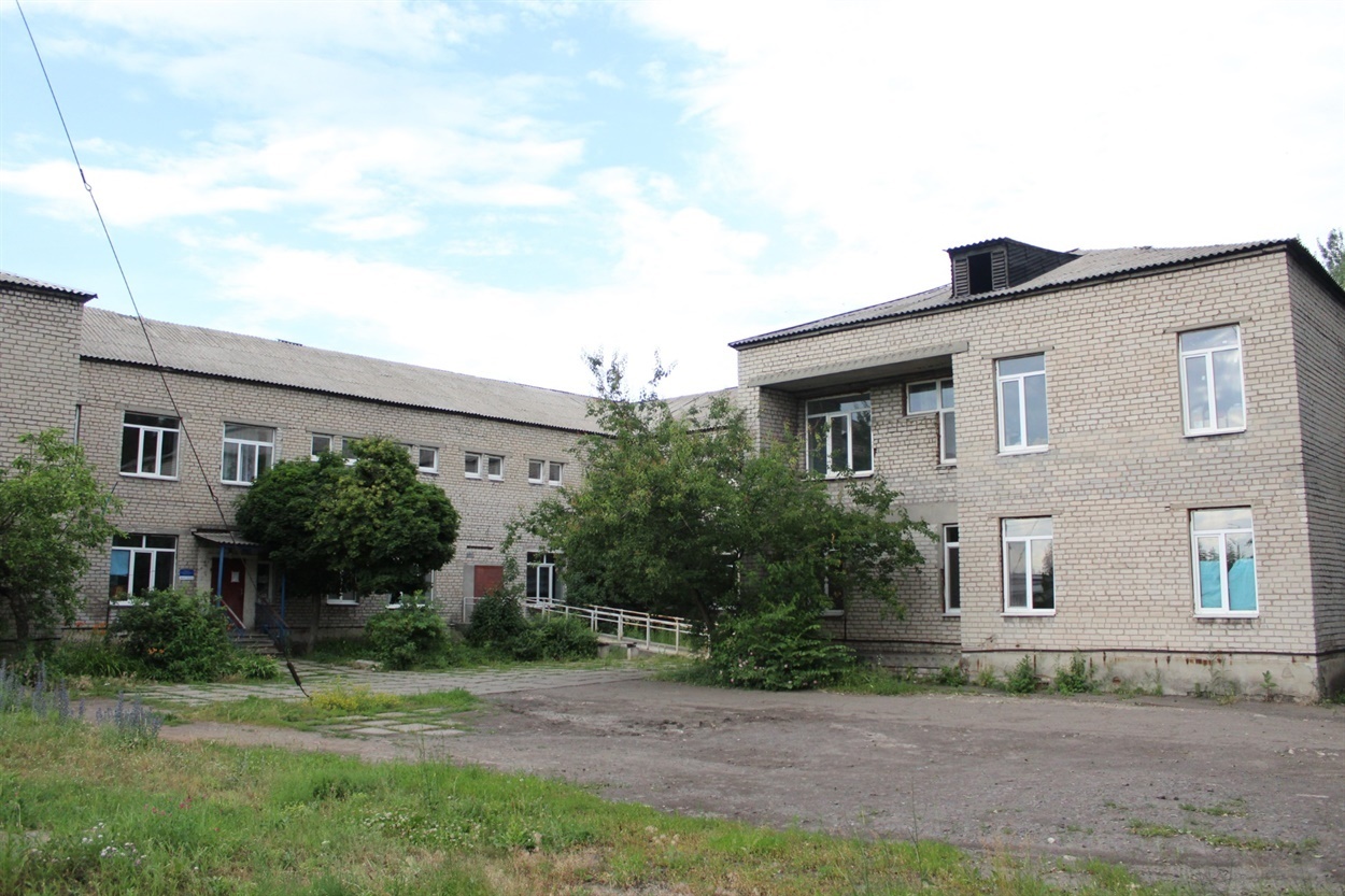 Здание больницы с обсервацией