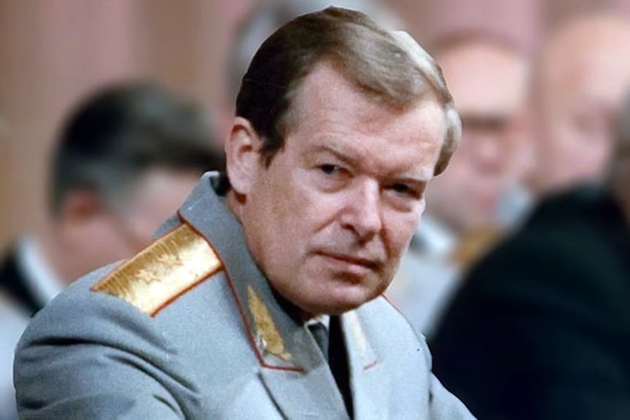 Вадим Бакатин, который стал известен как либеральный реформатор органов госбезопасности