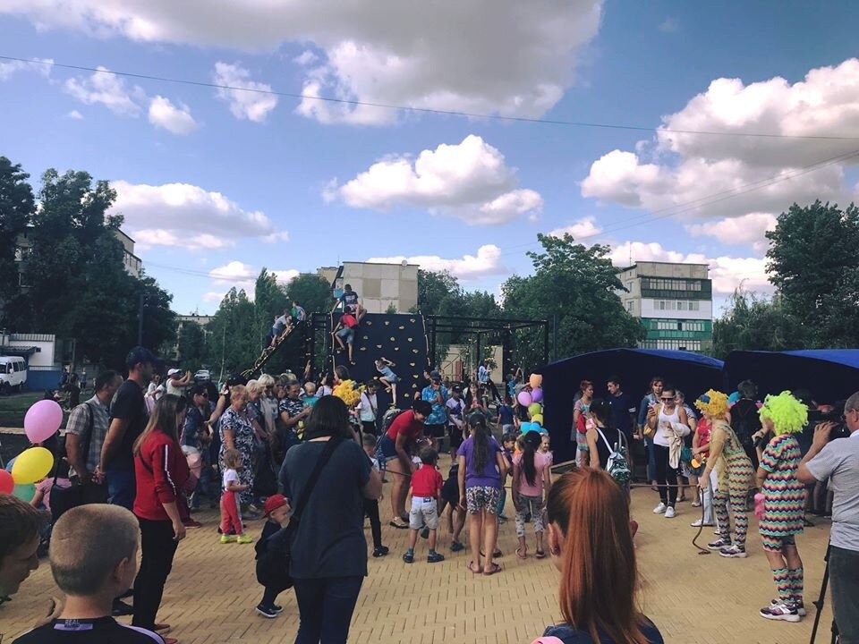 «Точка» у Покровську збирає громадян