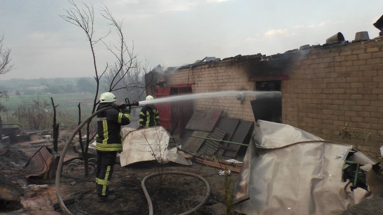 Гасіння пожежі у Новоайдарському районі
