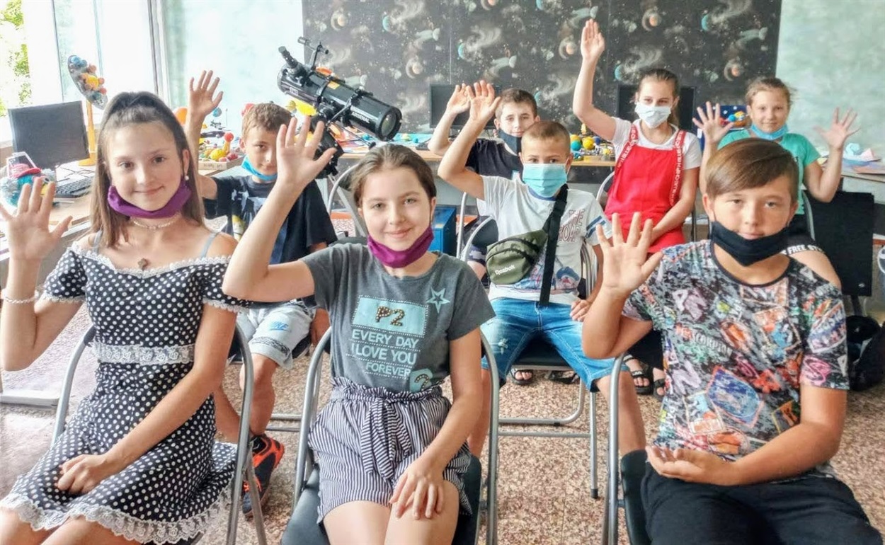 У школі вже влітку відбуваються заняття мовного табору