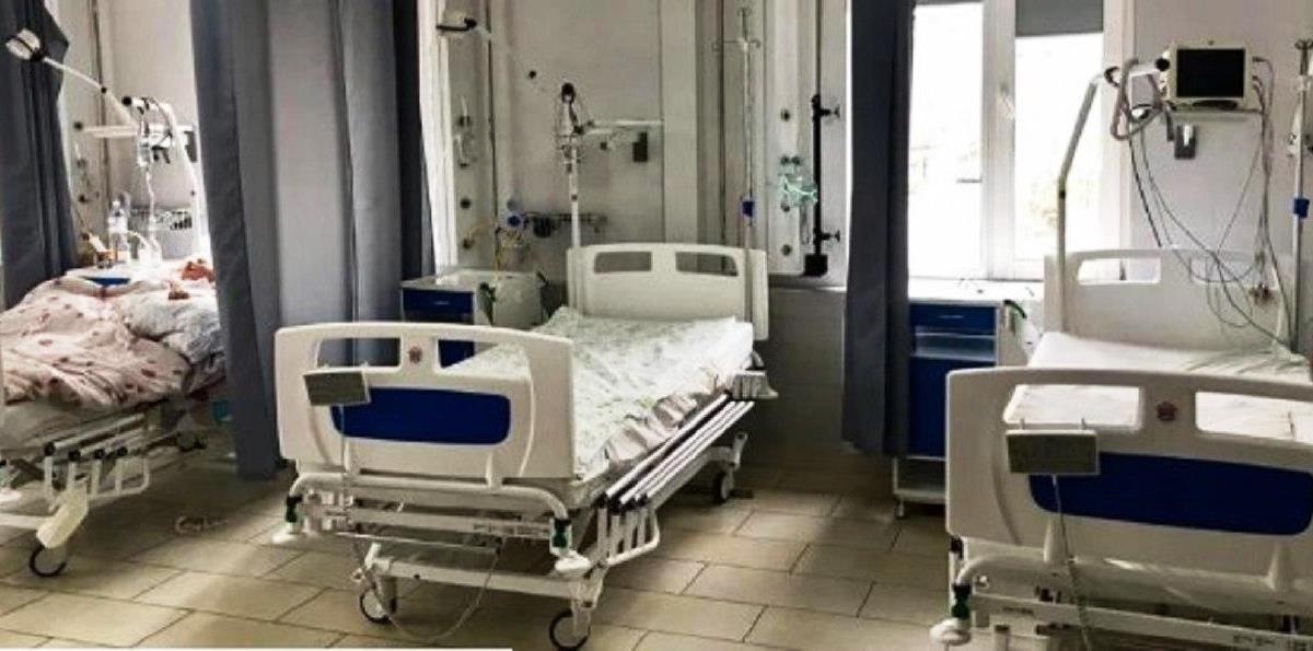 В Рубежанской центральной горбольнице для госпитализации с COVID-19 предусмотрено 30 коек. Всего в 7 больницах Луганской области предусмотрено 195 мест