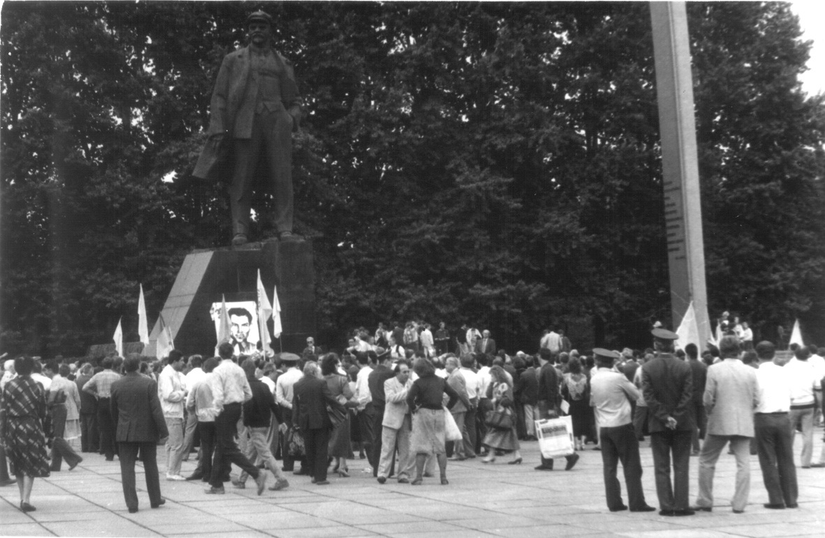 Стусівські дні в Донецьку, 1990-і роки