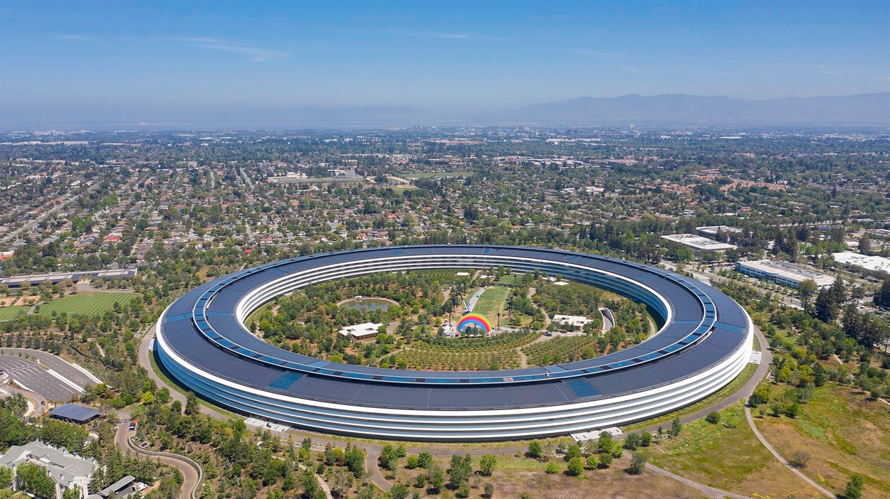 Офис Apple в Калифорнии