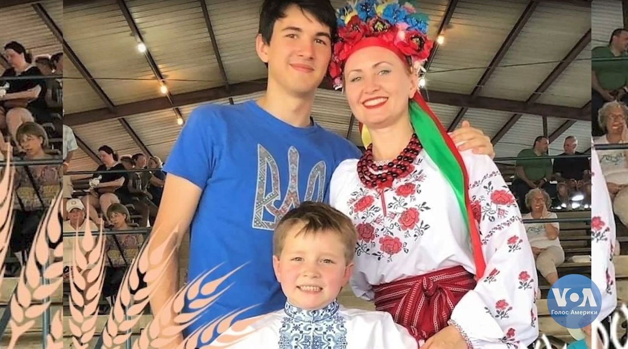 Олена Джейкобс із синами