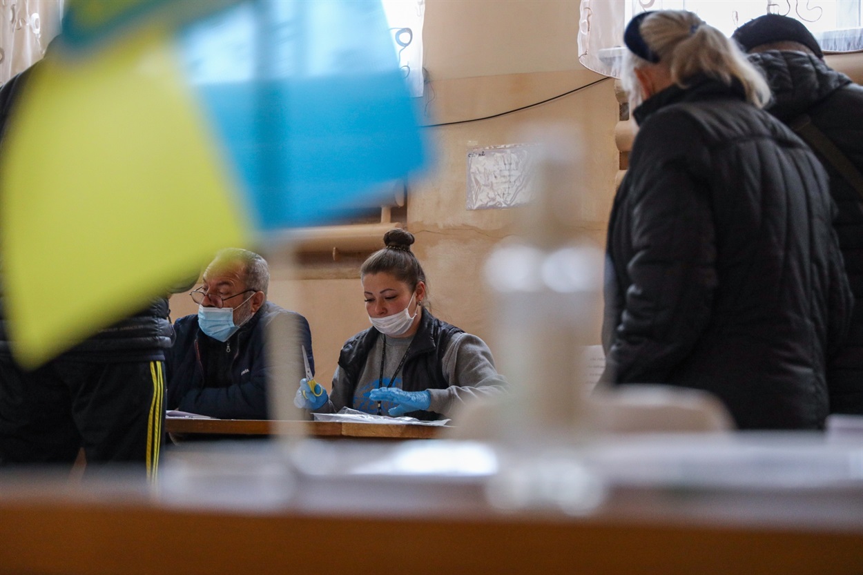 На дільницях побоювалися приїзду активістів