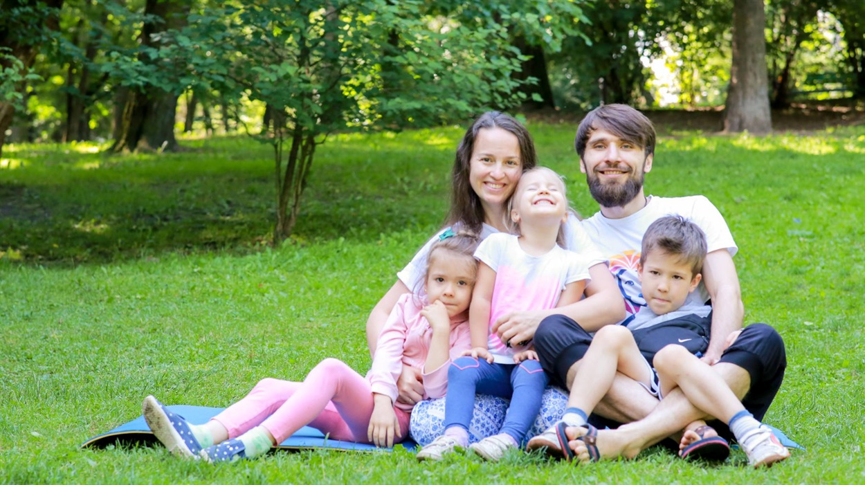 Младшая дочь пары Дарина родилась в разгар оккупации Донецка