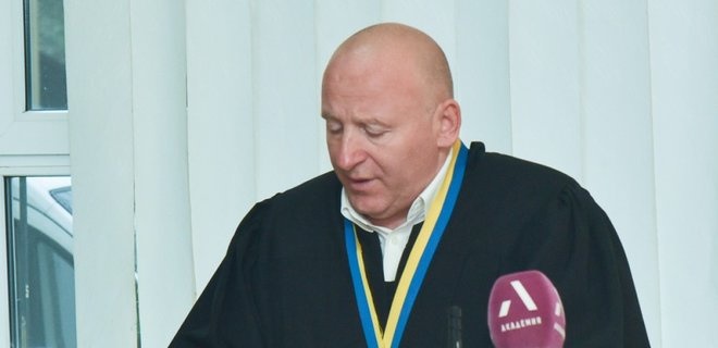 Судья Виктор Попревич