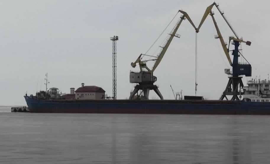 Акция против блокировки завода