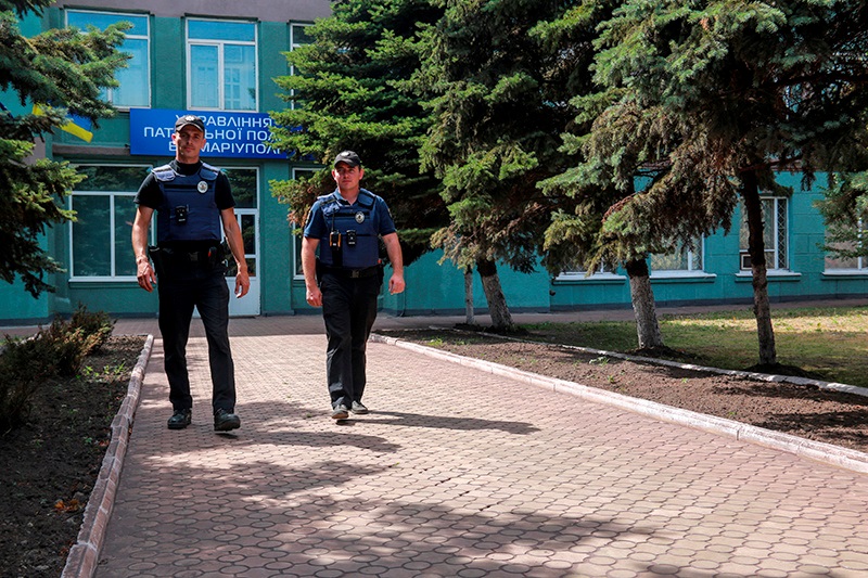 Патрульні в Маріуполі