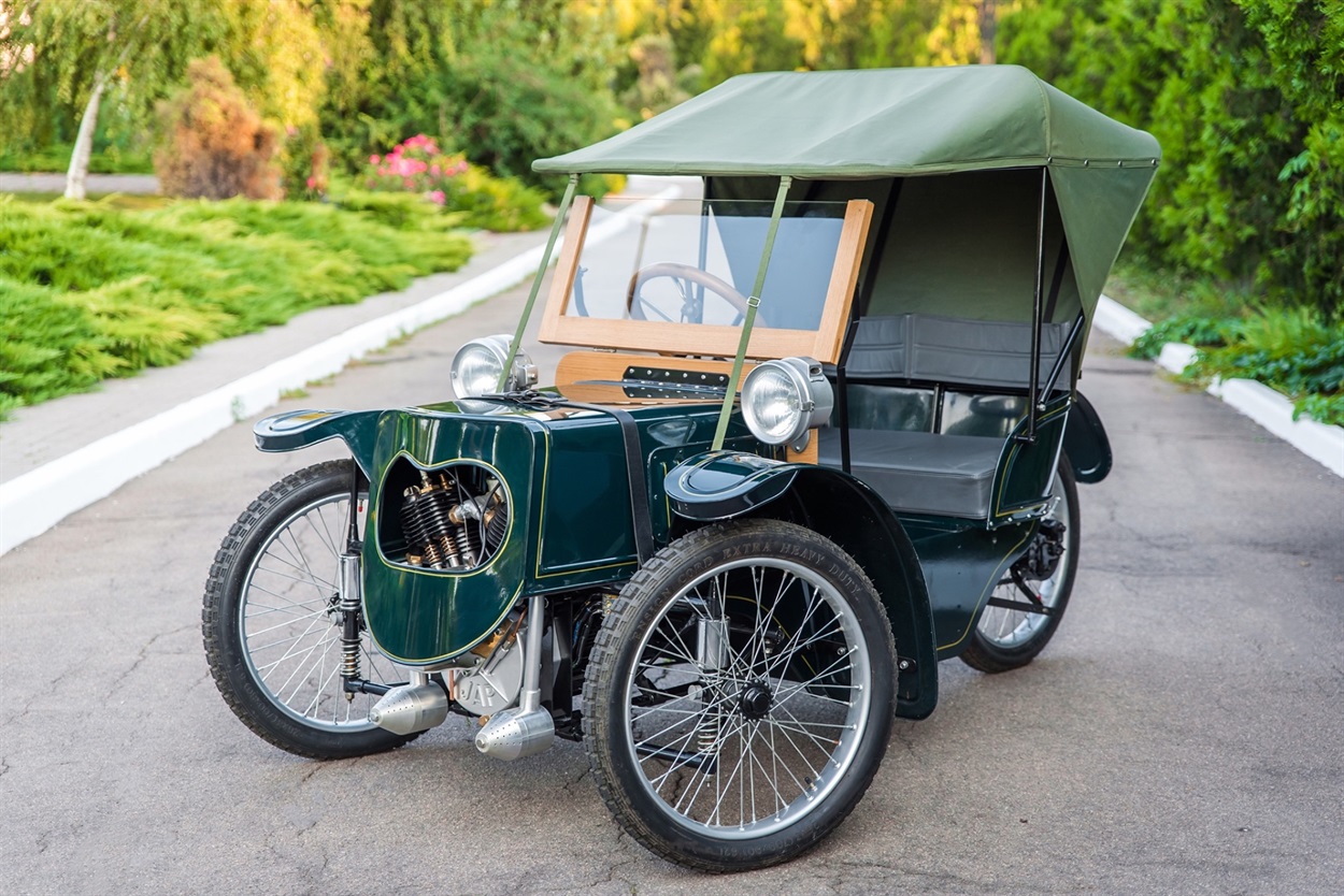 Морган 1912 року. За виготовлення ексклюзивного ретро-автомобіля треба віддати не менше, ніж за нову серійну вітчизняну автівку