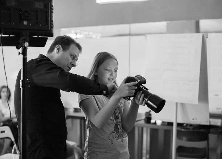 Фотограф Дмитрий Чичера в фотошколе в Мариуполе