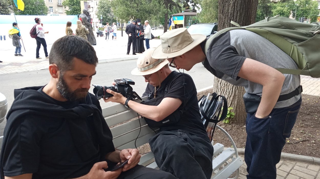 Команда фильма ЕвроДонбасс приехала в Дружковку, чтобы записать местных экспертов