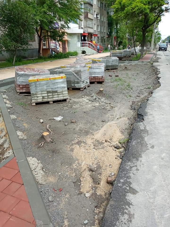 Проспект Строителей в Мариуполе