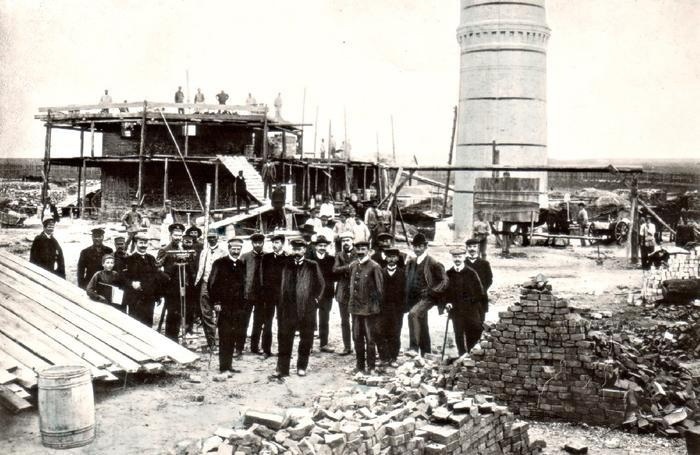 Старокраматорский машиностроительный завод был построен в 1896 году