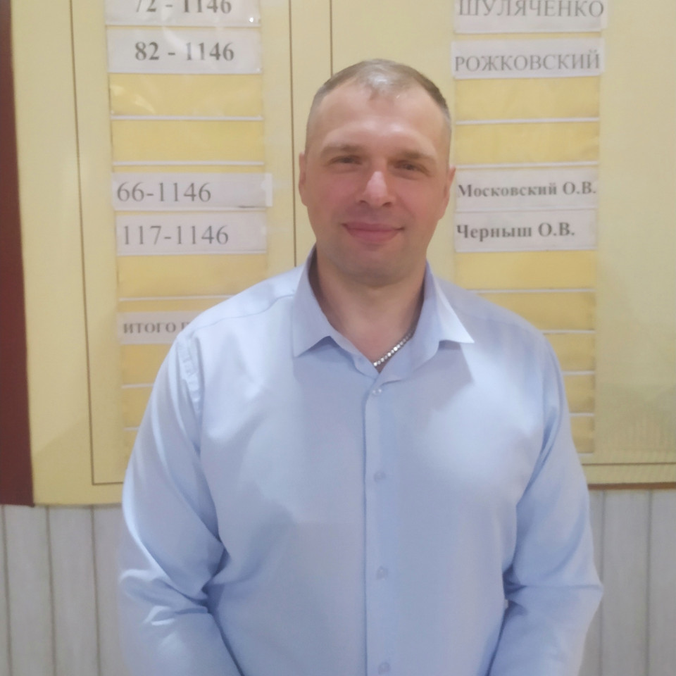 Евгений Камышев - шахтер с фотографии которого был нарисован мурал в Торецке