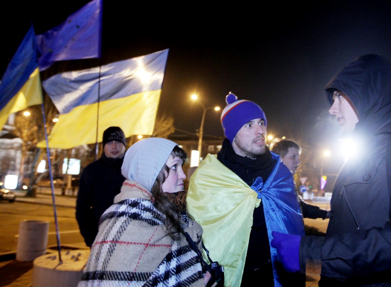 Євромайдан в Донецьку. Євген Насадюк на фото Сергія Ваганова