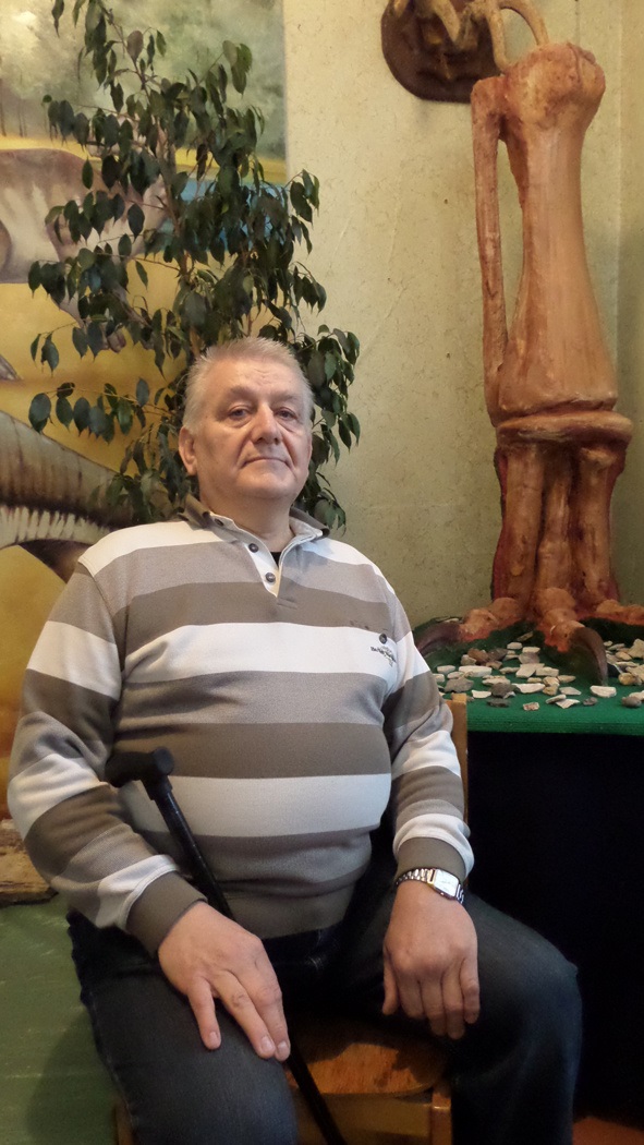 Лапа Тиранозавра в музее Краматорска