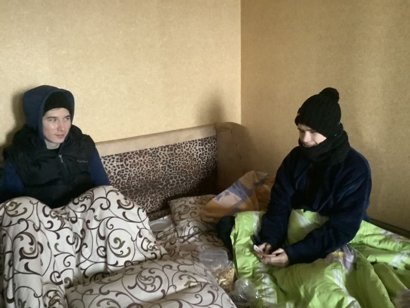 Артем с братом Максимом