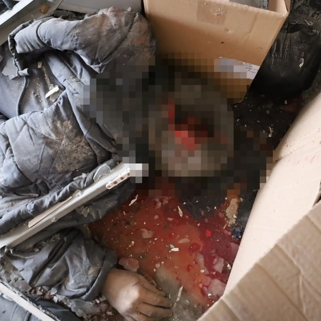 Тело убитого российским снарядом Валерия 