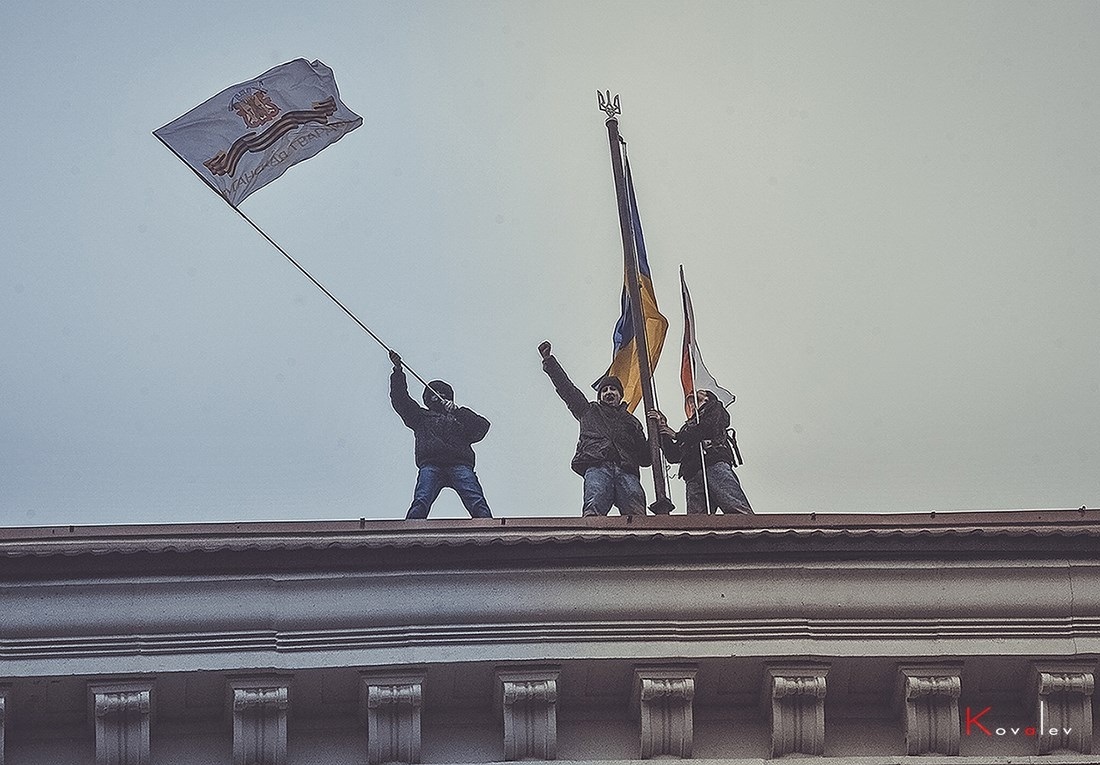 2 марта 2014, захват Луганска
