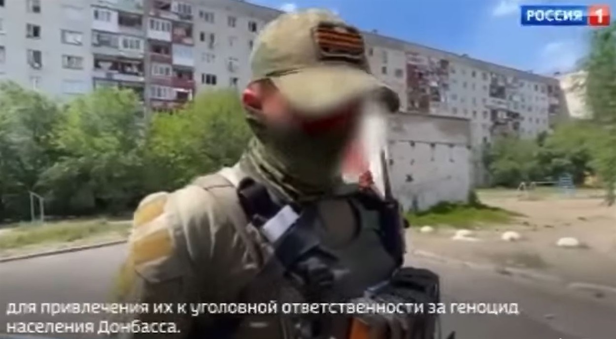 Чоловік, який проводив обшук