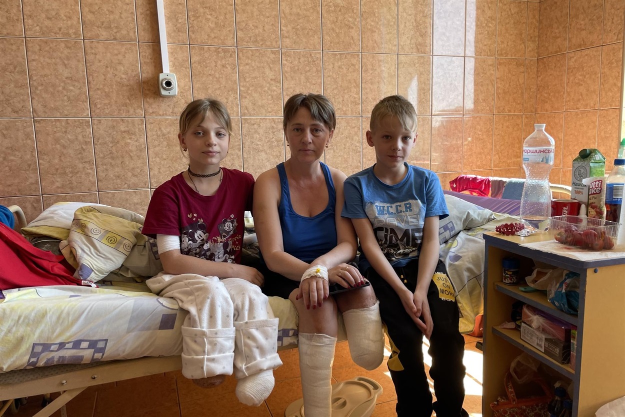 Родина, яка була на вокзалі в Краматорську під час обстрілу 