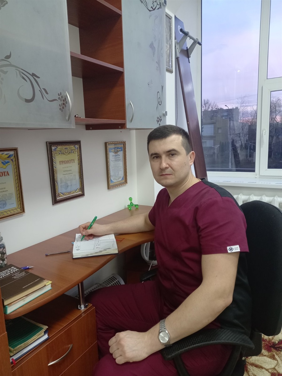 Роман облаштував новий кабенет у Слов'янську 
