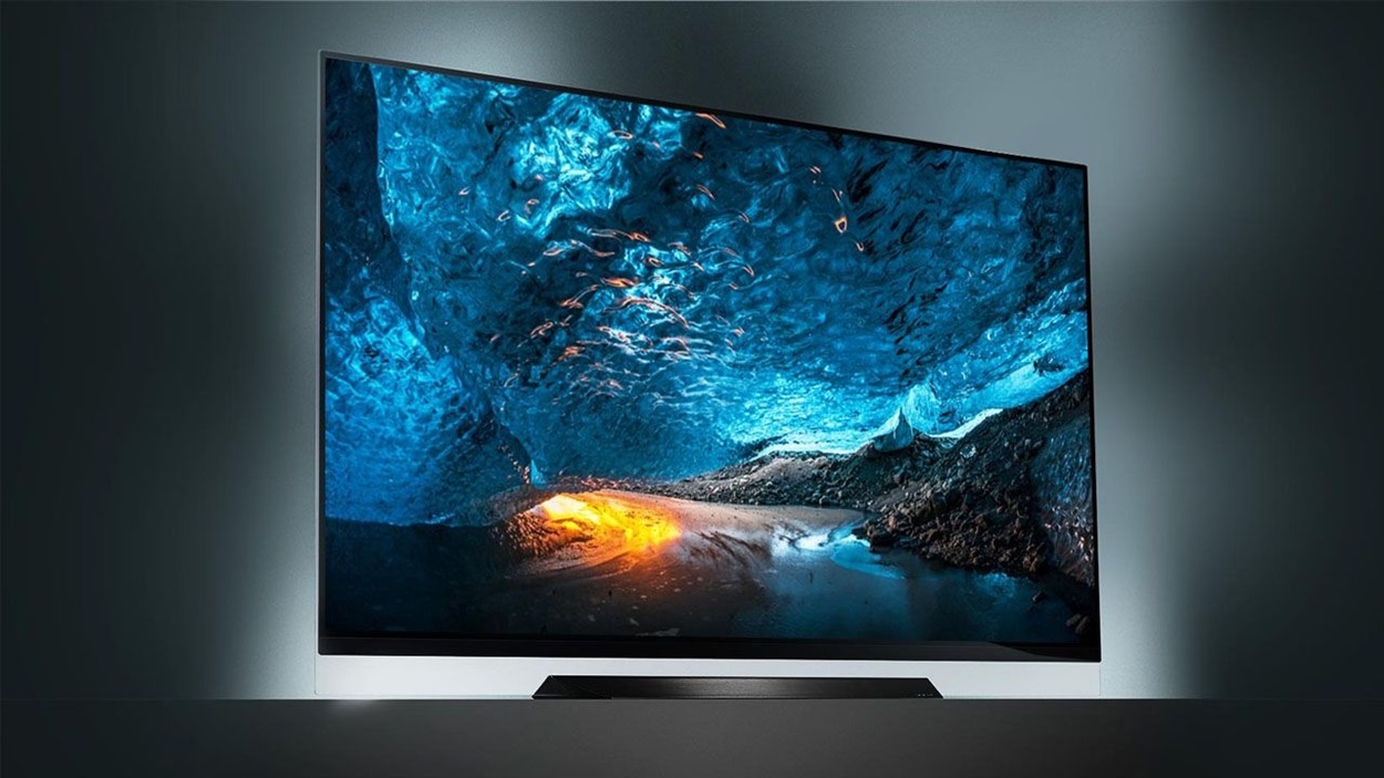 https://comfy.ua/flat-tvs/