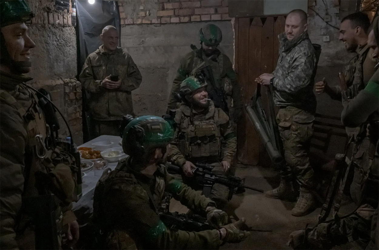 Українські військові в Бахмуті