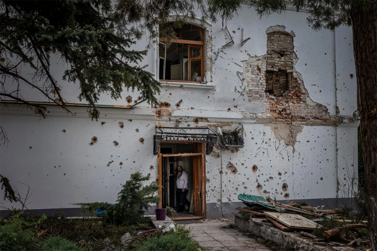 Обстріли Святогріської Лаври росією