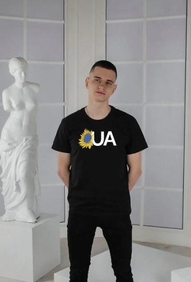Один з варіантів футболок 