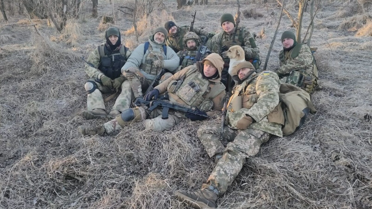 Усього з блокадного міста Маріуполь вдалося вийти 82 бійцям.