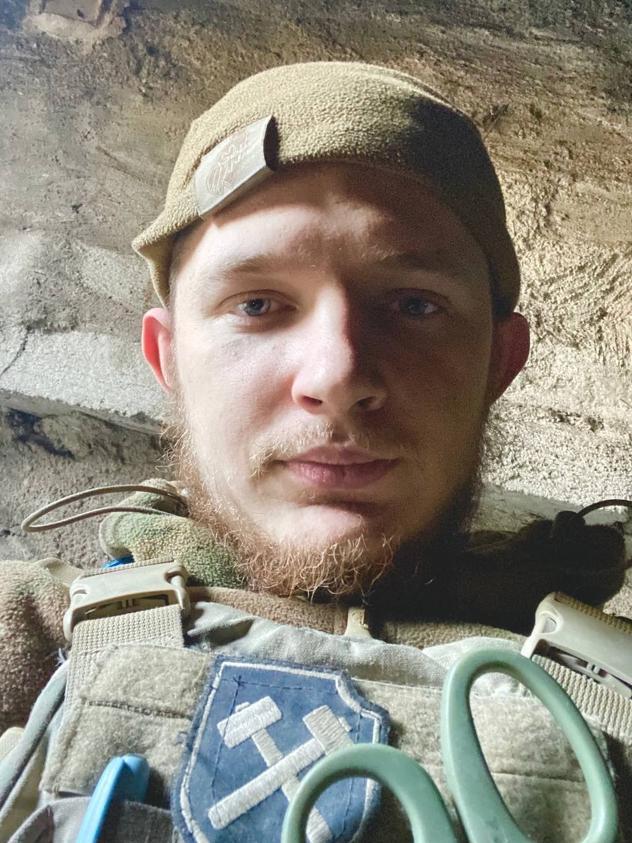 Олександр мужньо захищав країну у Маріуполі