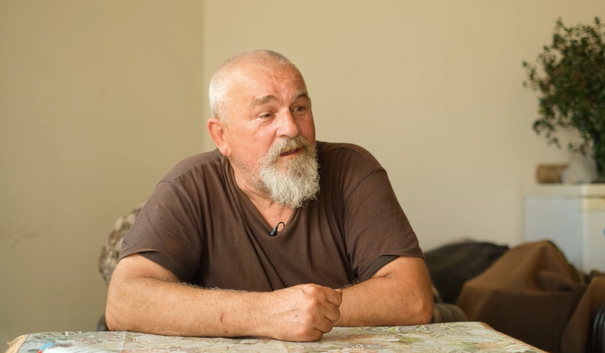 З початком війни росії проти України Віктору Стафиняку разом з родиною довелось виїжджати з Луганщини